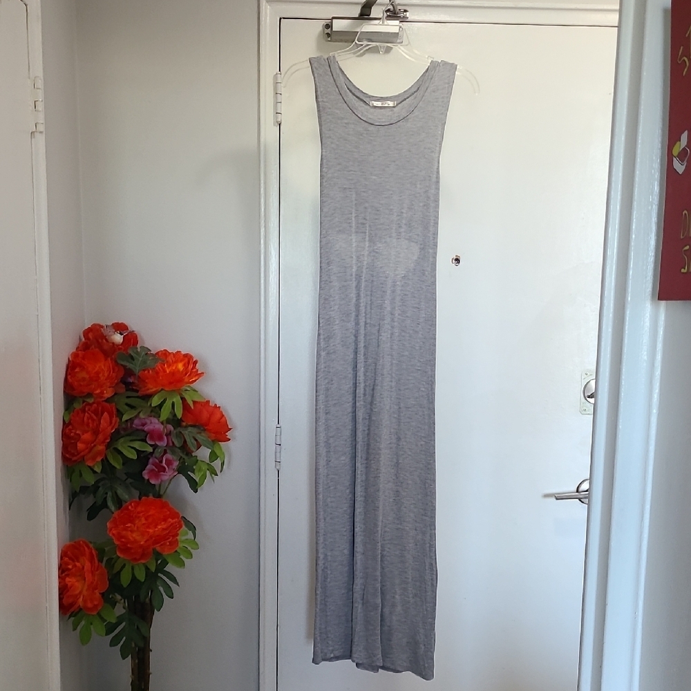 Heart Hips Gray Sleeveless Sheath Maxi Dress